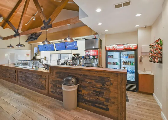 Apartment Mountain Oasis Stunning Views Renovated Near Attractions