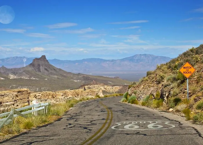 Mountain Oasis Stunning Views Renovated Near Attractions