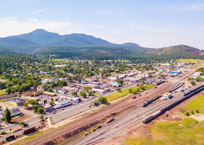 Apartment Mountain Oasis Stunning Views Renovated Near Attractions *